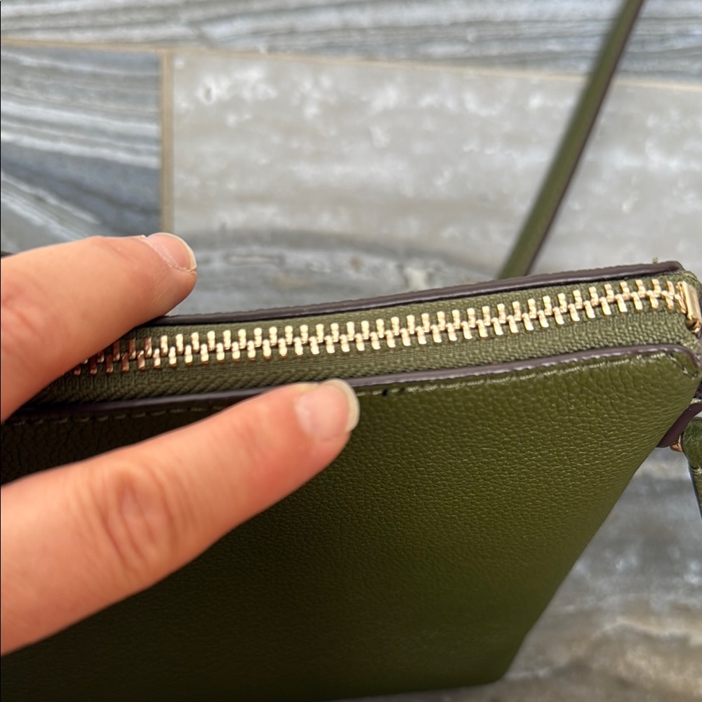 Kate Spade Olive Green Crossbody Bag - Picture 16 of 16